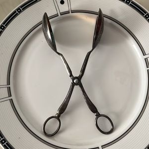 LEONARD SILVERPLATED TONGS,vintage wedding tongs